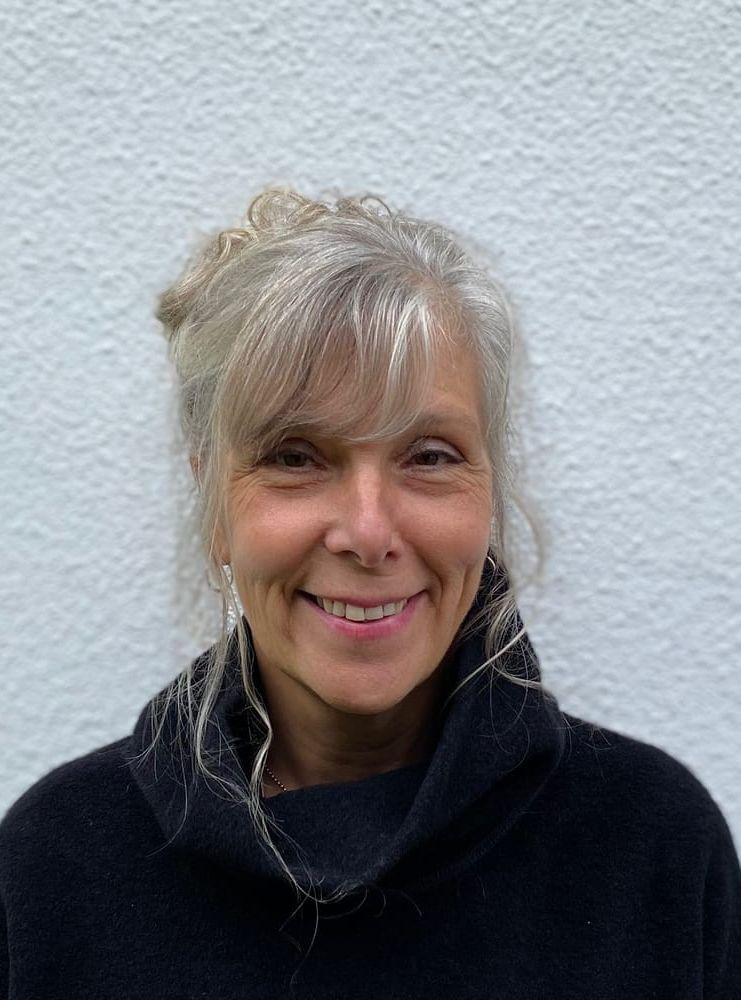 Den framgångsrika scenografen Maria Sjöstrand har bott i Tollered i 25 år.